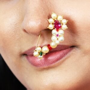 Vintage Traditional Pearl Nath in 22kt Gold