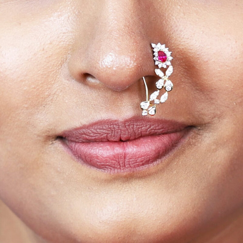 Diamond Traditional Nath in Red Stone & 18kt Gold